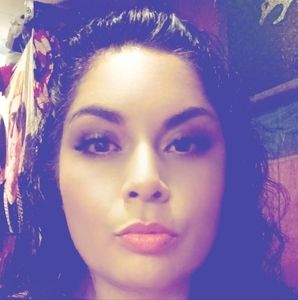 Meet your Posher, Ernestina